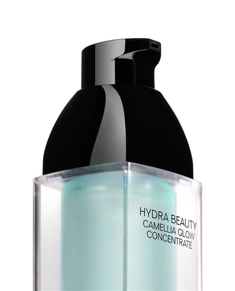 Avis Hydra Beauty Camellia Glow Concentrate .